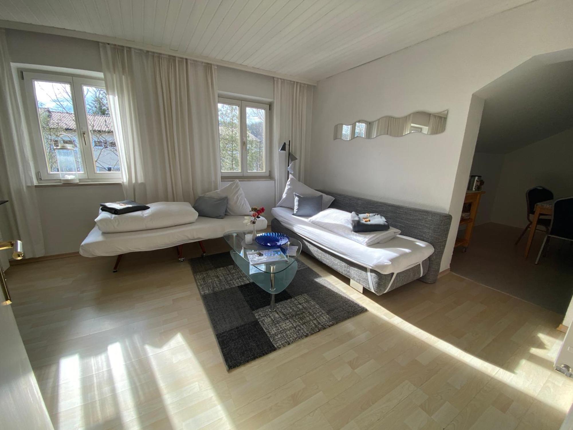Ferienwohnung Am Franziskanergarten Bad Tölz Rum bild