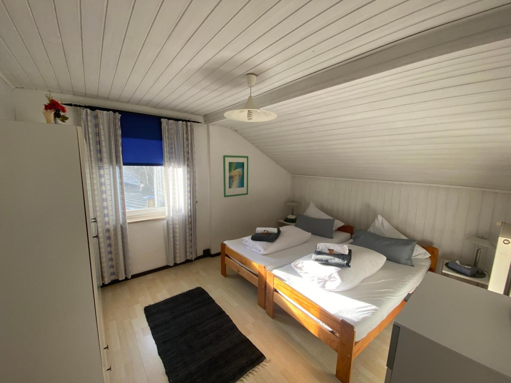 Ferienwohnung Am Franziskanergarten Bad Tölz Rum bild